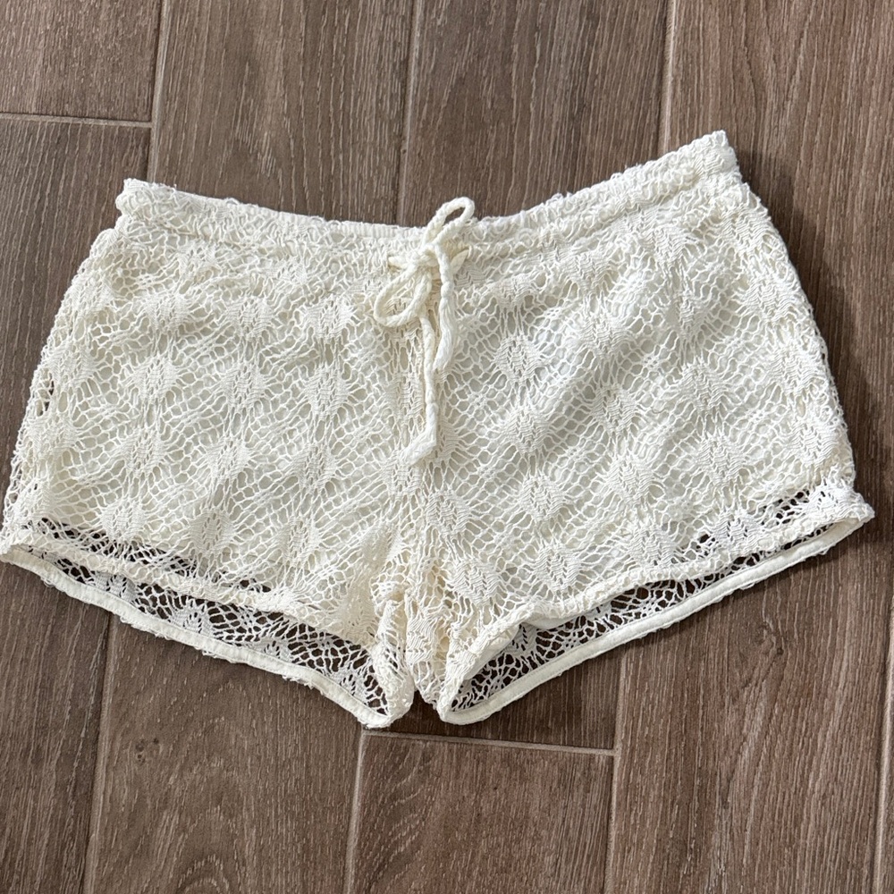 Xhilaration Off-White Sleepwear Shorts Linec🥰🥰
